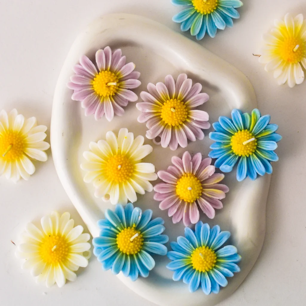 scented daisy floating candle
